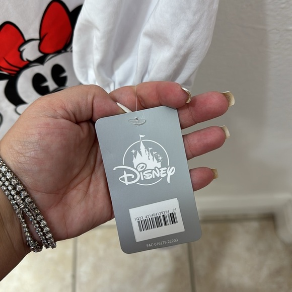 NEW Disney Mickey & Minnie Holiday Tee - Picture 4 of 9